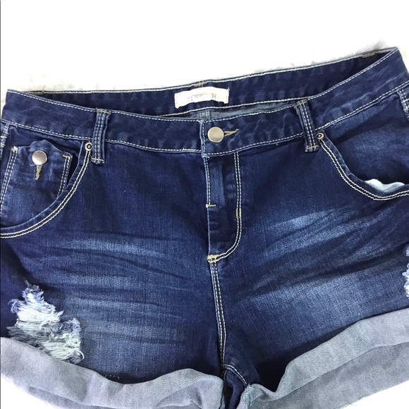 21 Denim Pants - 21 Denim distressed shorts size 30
